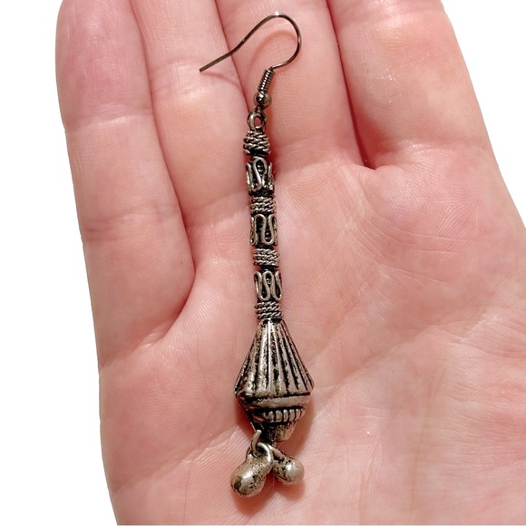 Vintage 1980s Etruscan Silver Tone Dangling Earrings Bohemian Egypt Greece Bali - Picture 6 of 6